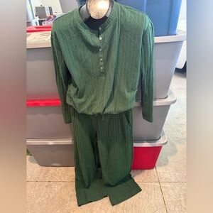Green Ribbed Lounge Set p11
